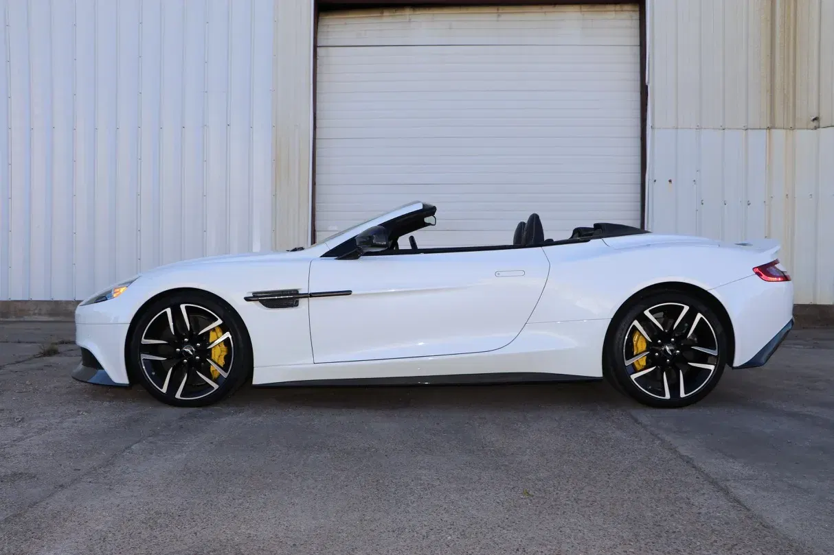 14K-Mile 2015 Aston Martin Vanquish Volante Carbon Edition
