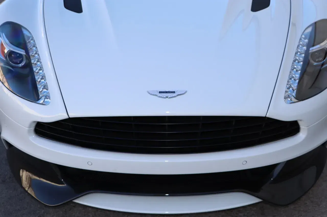 14K-Mile 2015 Aston Martin Vanquish Volante Carbon Edition