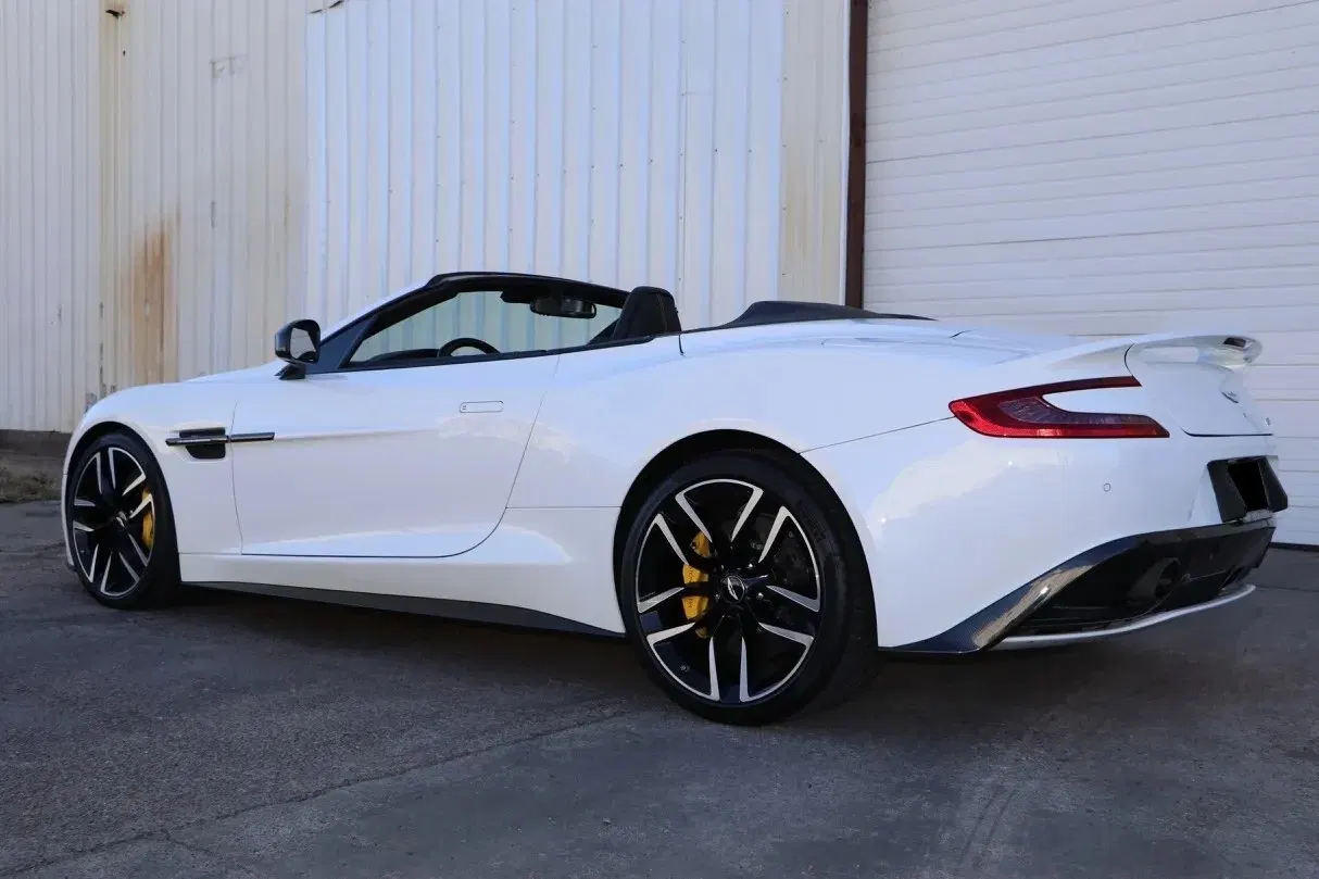 14K-Mile 2015 Aston Martin Vanquish Volante Carbon Edition