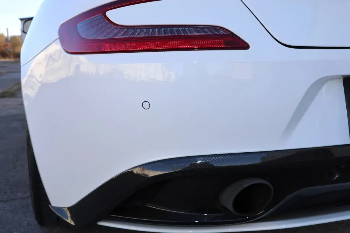 14K-Mile 2015 Aston Martin Vanquish Volante Carbon Edition