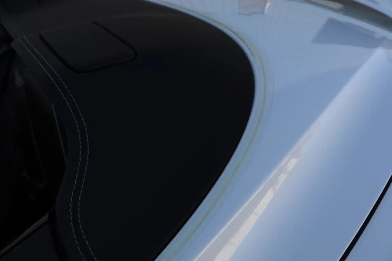 14K-Mile 2015 Aston Martin Vanquish Volante Carbon Edition