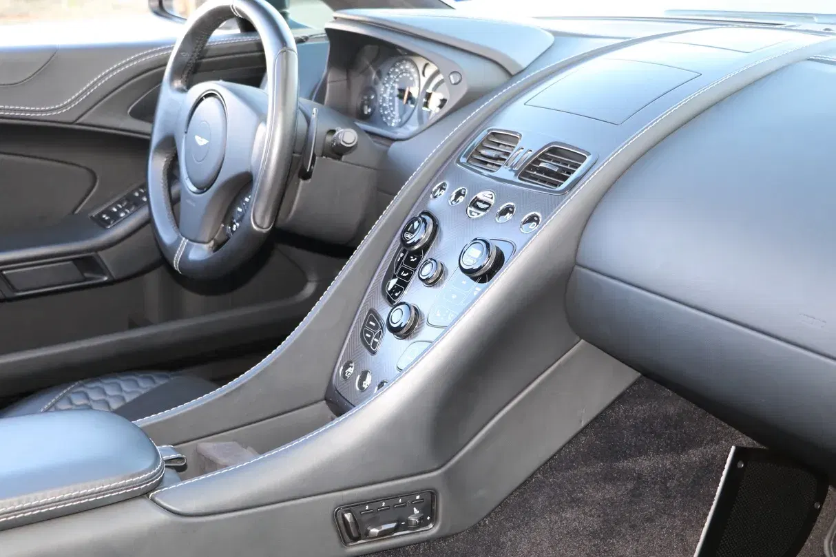 14K-Mile 2015 Aston Martin Vanquish Volante Carbon Edition