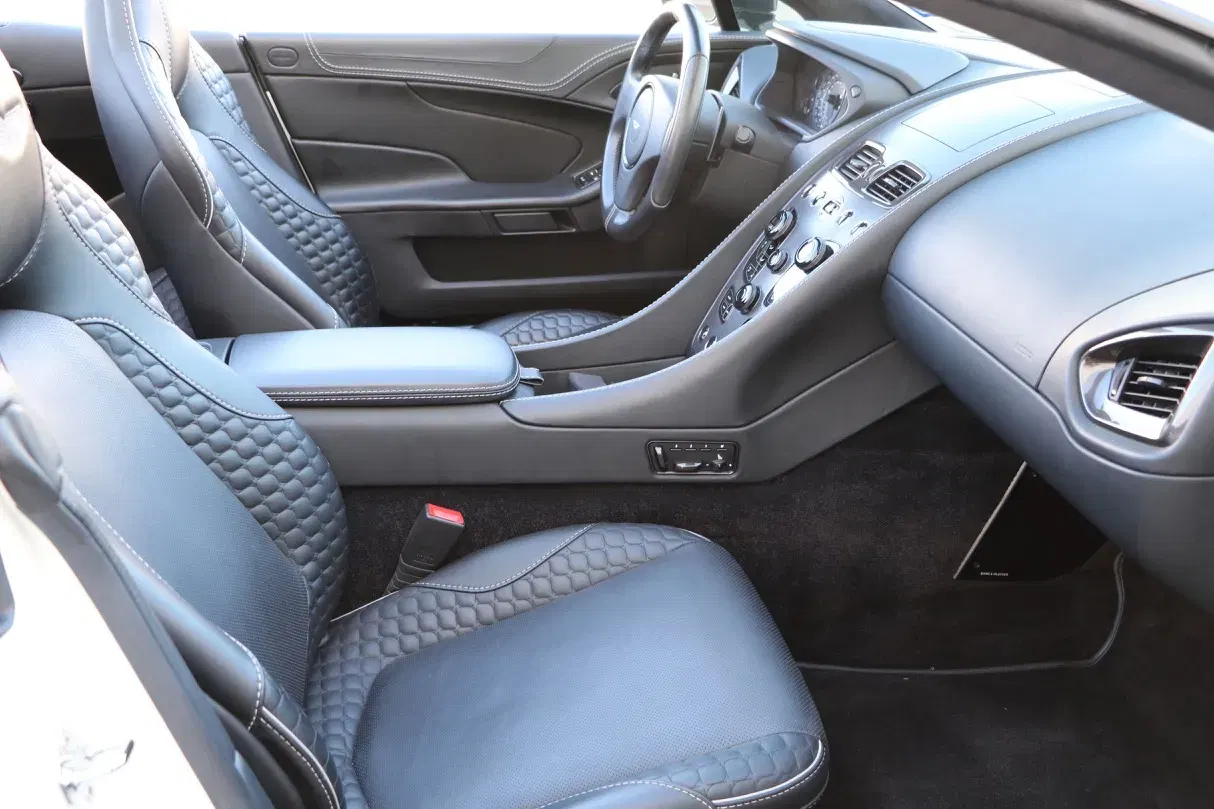 14K-Mile 2015 Aston Martin Vanquish Volante Carbon Edition