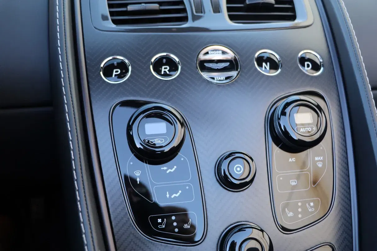 14K-Mile 2015 Aston Martin Vanquish Volante Carbon Edition