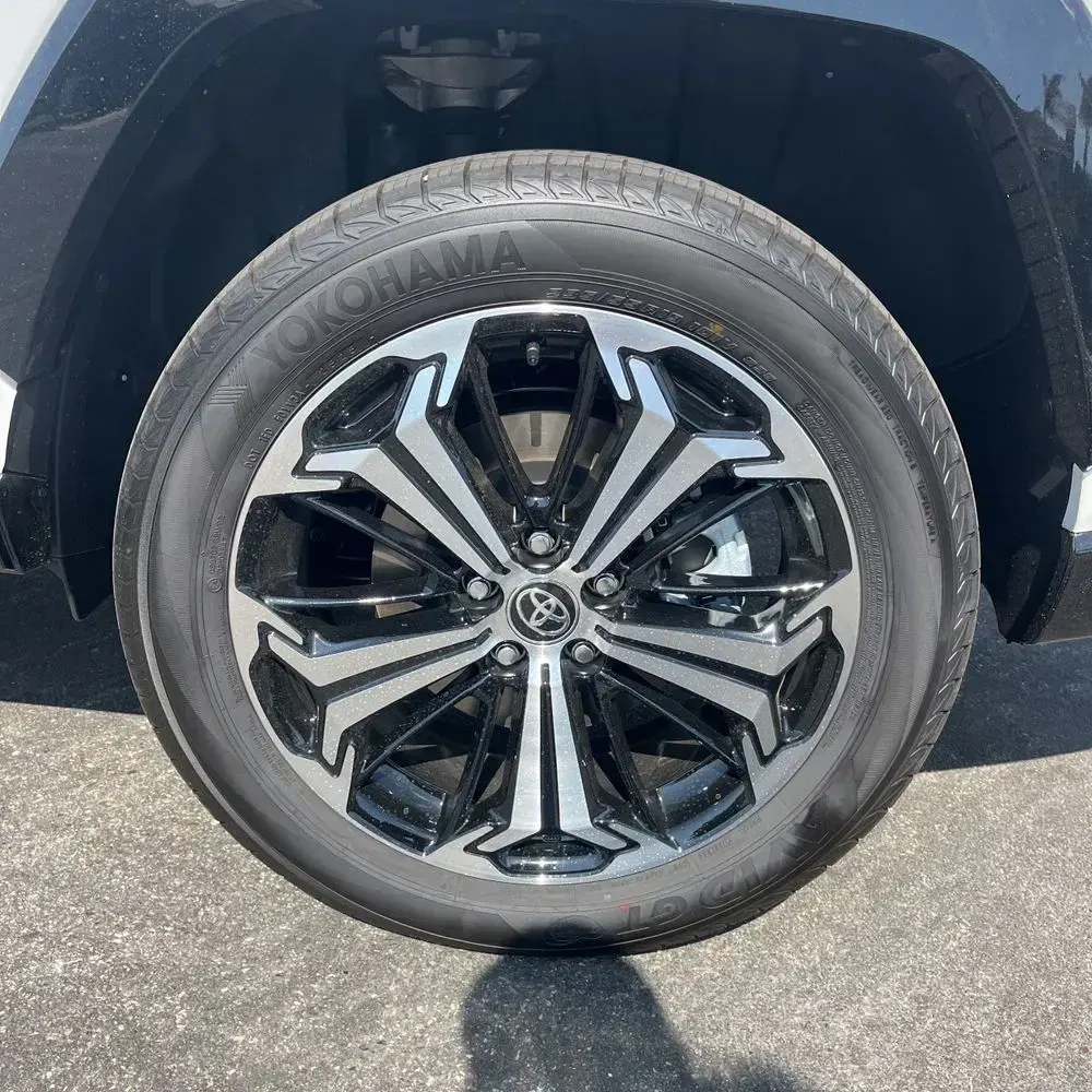 2025 Toyota RAV4 Plug-in Hybrid XSE