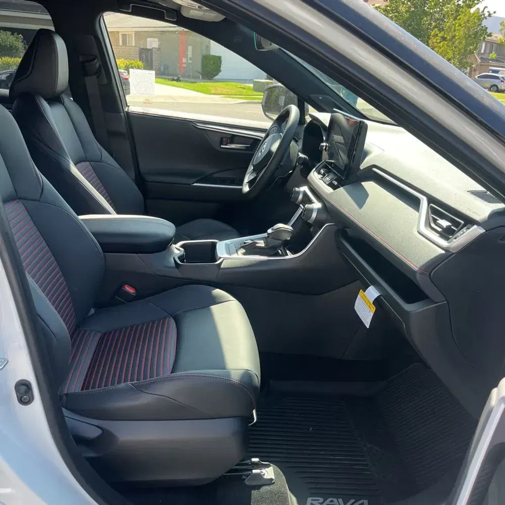 2025 Toyota RAV4 Plug-in Hybrid XSE