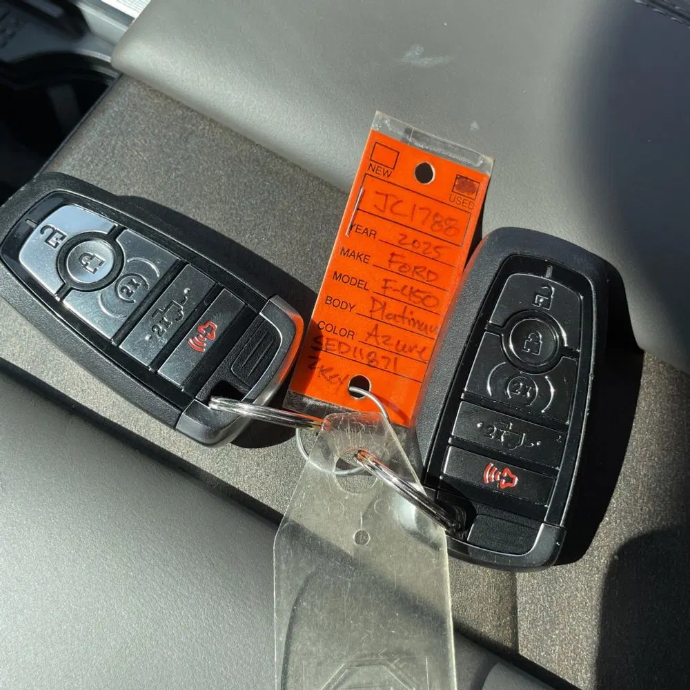 2025 Ford F-450 Super Duty Platinum