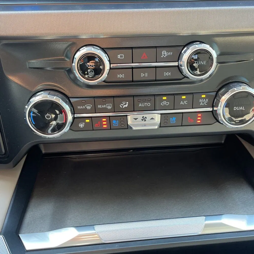2025 Ford F-450 Super Duty Platinum