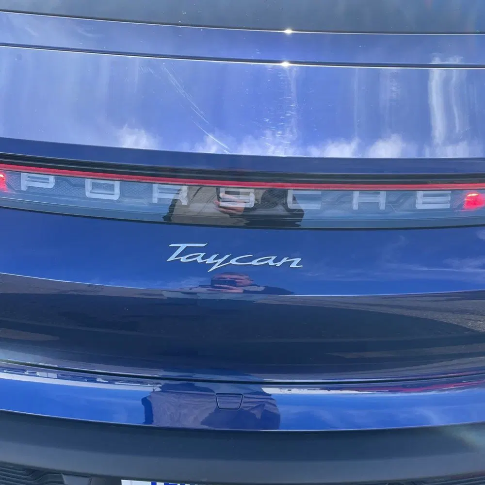 2022 Porsche Taycan Base