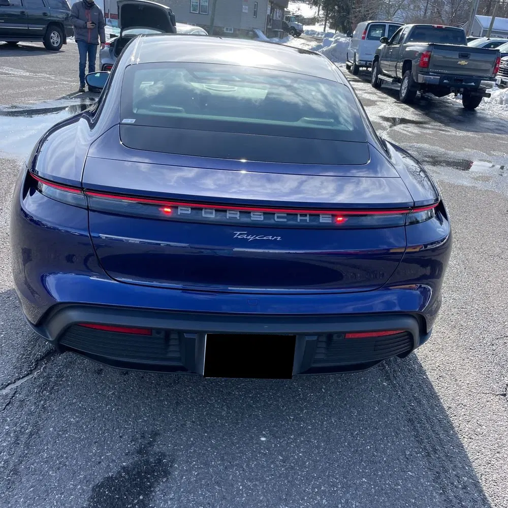 2022 Porsche Taycan Base