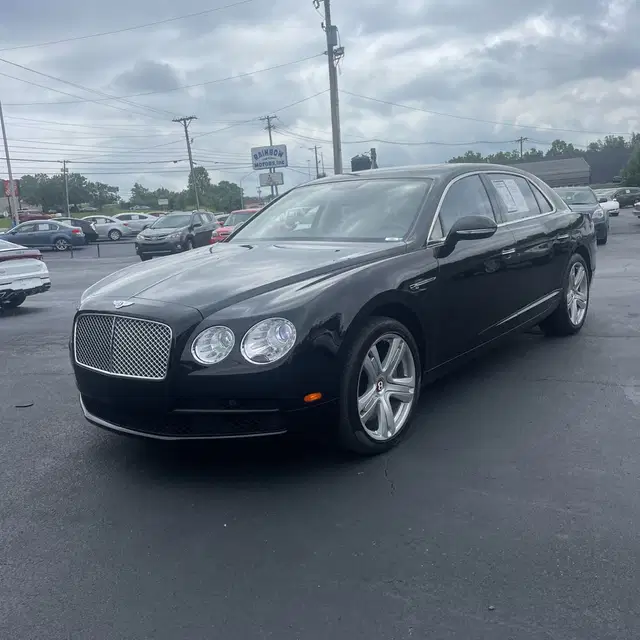 2015 Bentley Flying Spur Base