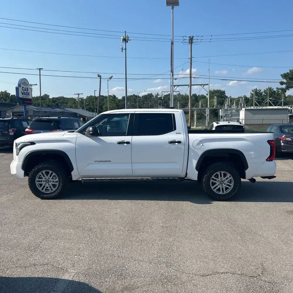 2025 Toyota Tundra SR5