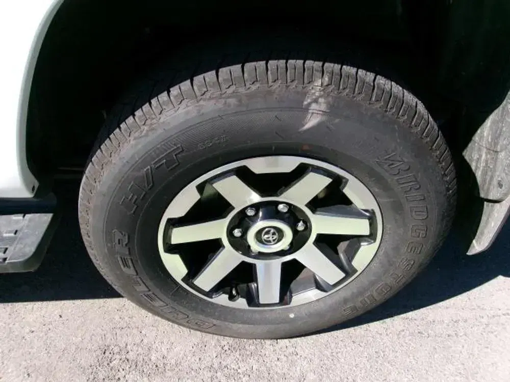 2024 Toyota 4Runner TRD Off Road