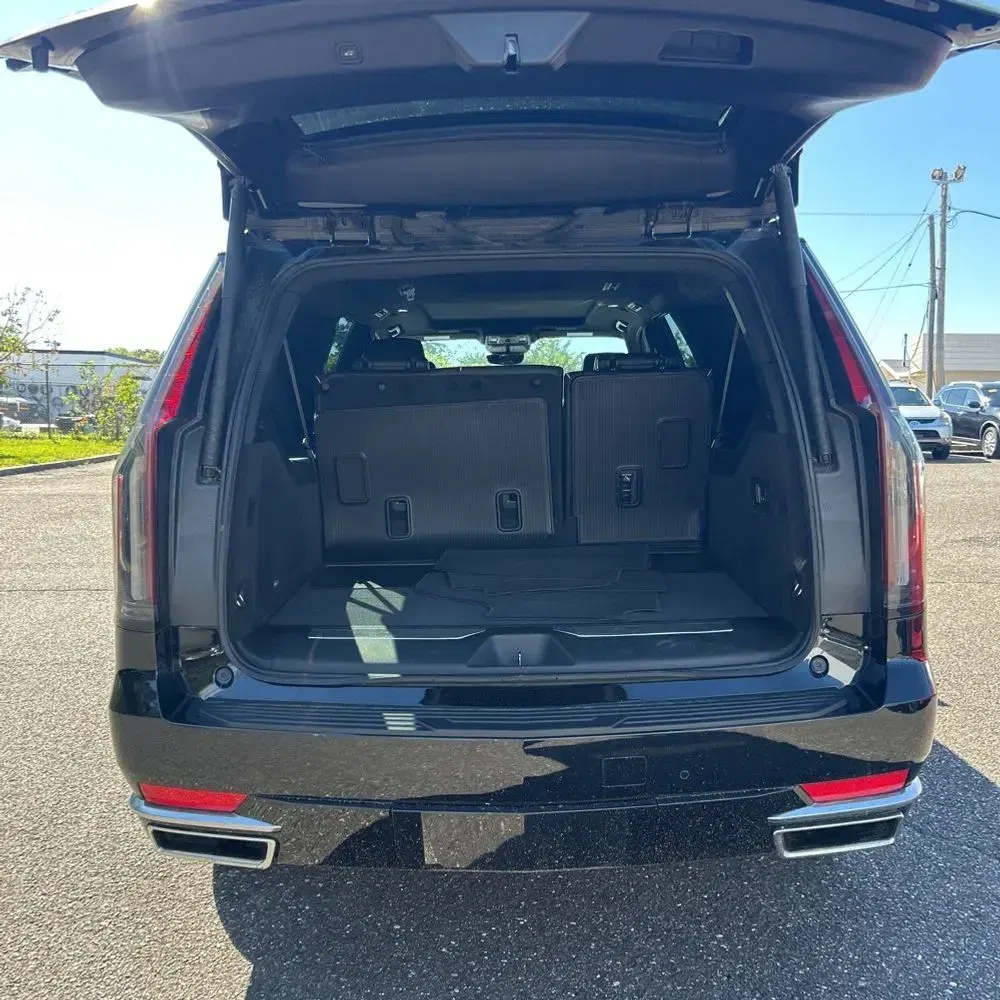 2023 Cadillac Escalade ESV Premium Luxury