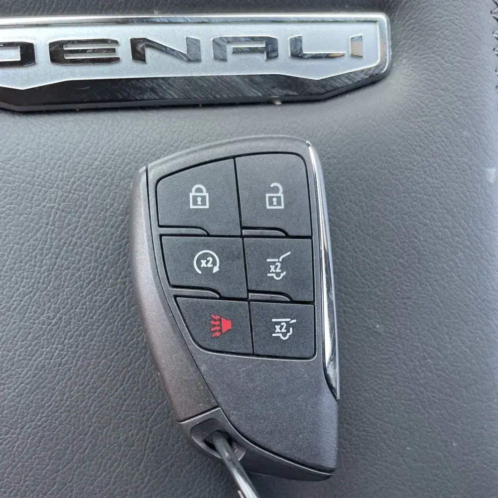 2025 GMC Yukon XL Denali