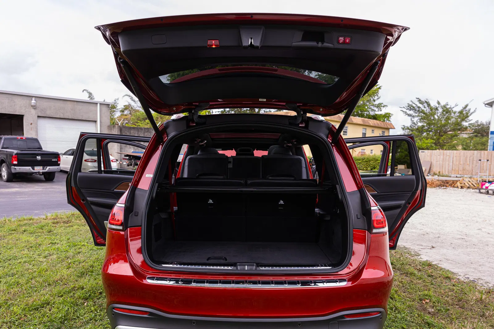 2021 Mercedes-AMG GLS 63 - ~4,600 Miles, 603-hp Twin-Turbo V8, AWD, Highly Equipped