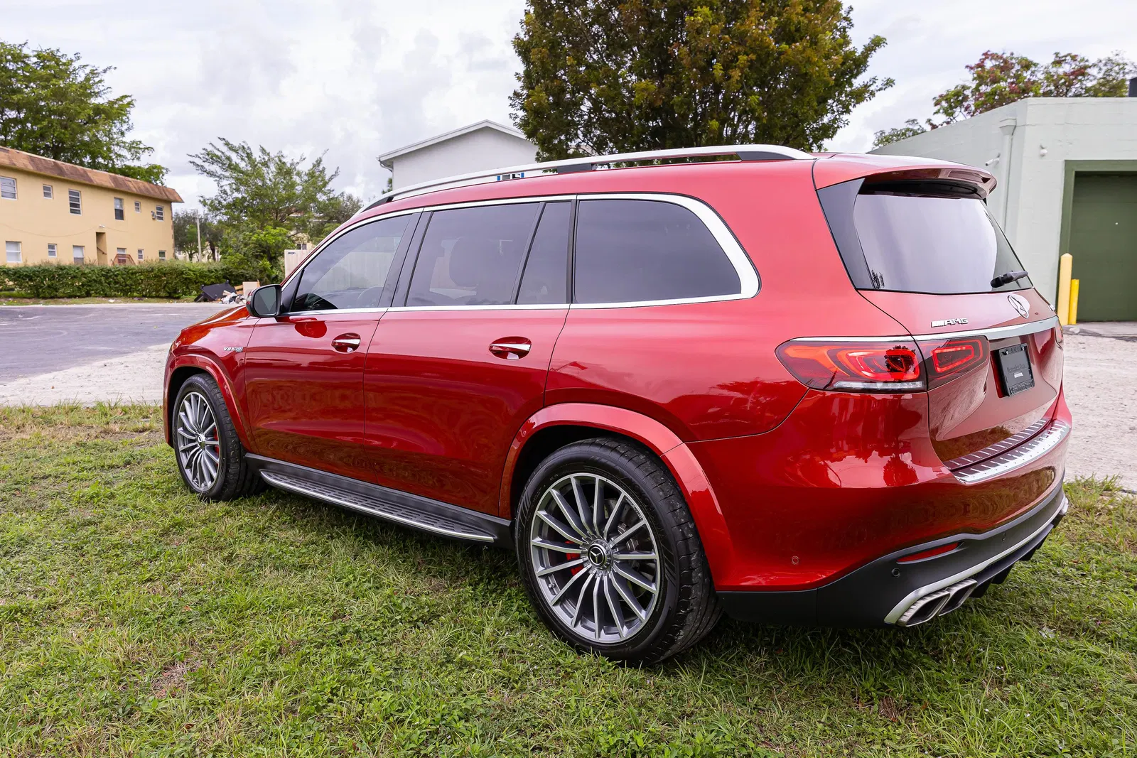 2021 Mercedes-AMG GLS 63 - ~4,600 Miles, 603-hp Twin-Turbo V8, AWD, Highly Equipped