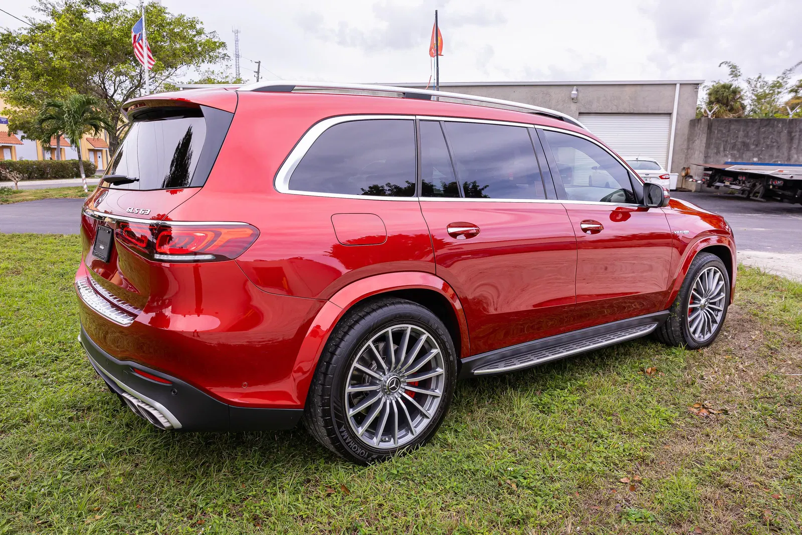 2021 Mercedes-AMG GLS 63 - ~4,600 Miles, 603-hp Twin-Turbo V8, AWD, Highly Equipped
