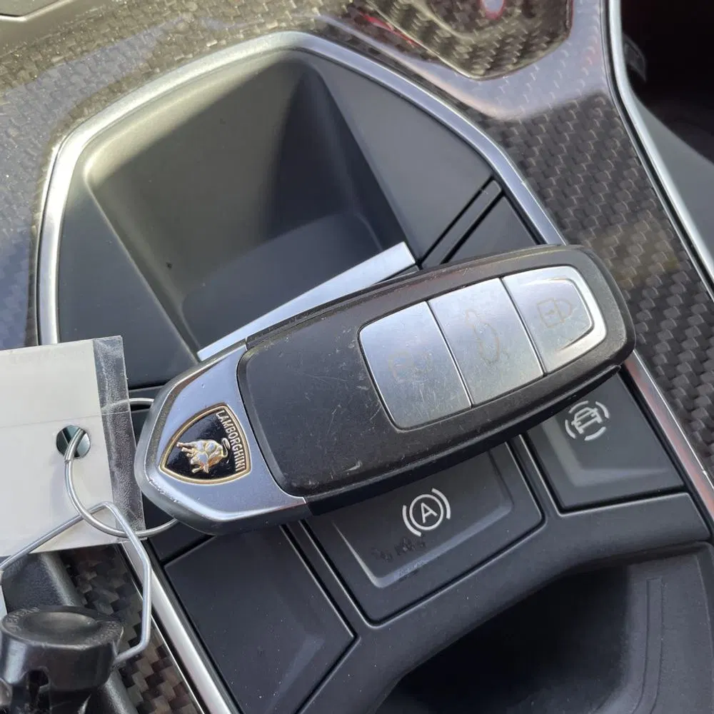 2020 Lamborghini Urus Base