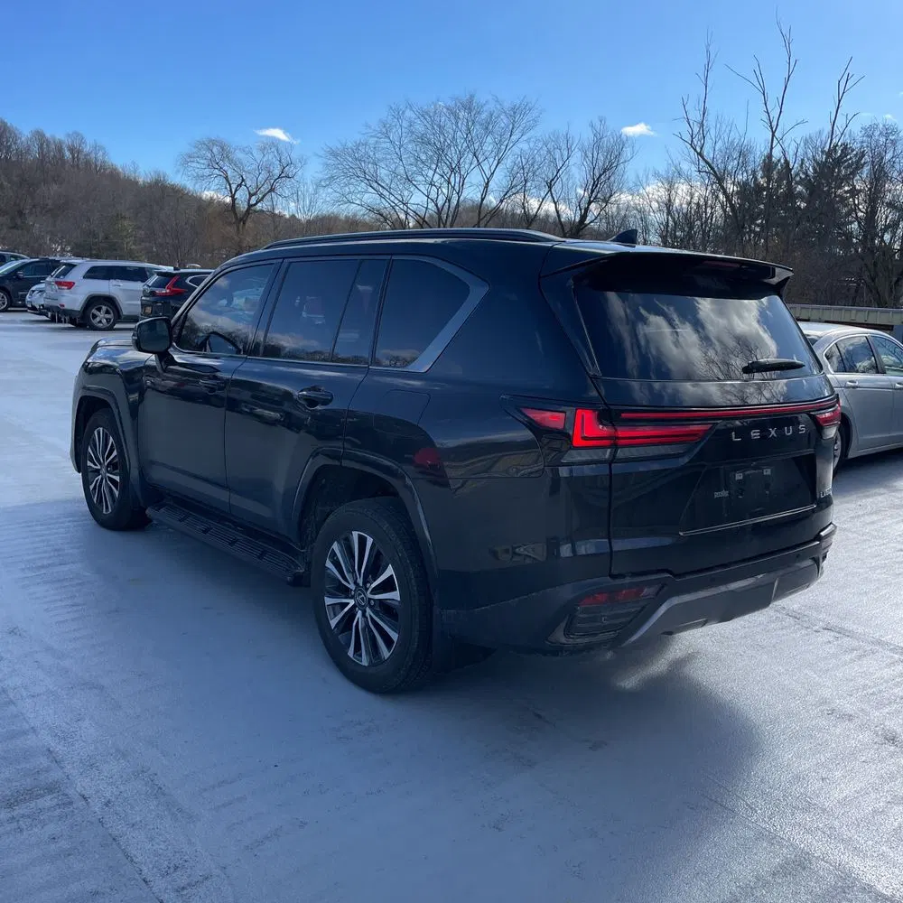 2023 Lexus LX 600 Premium