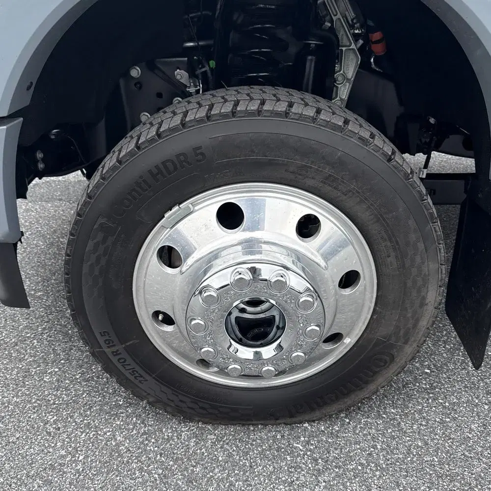 2025 Ford F-450 Super Duty Platinum
