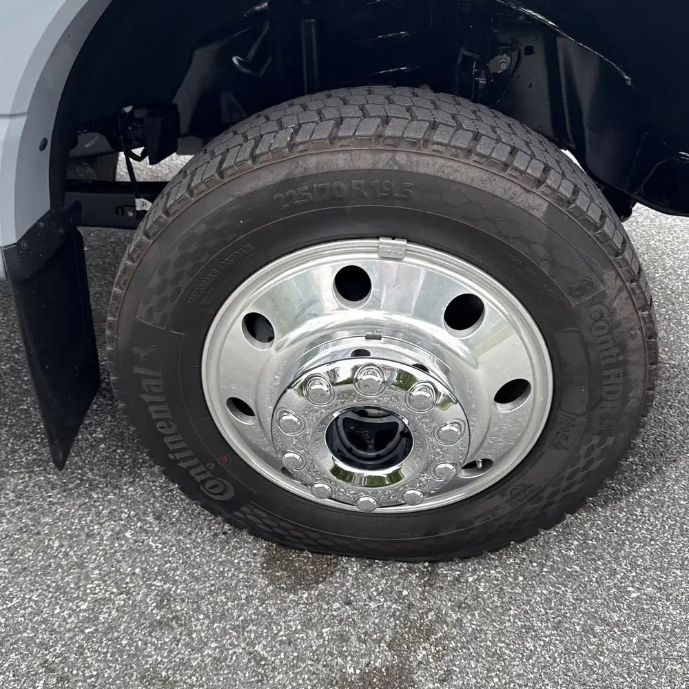2025 Ford F-450 Super Duty Platinum