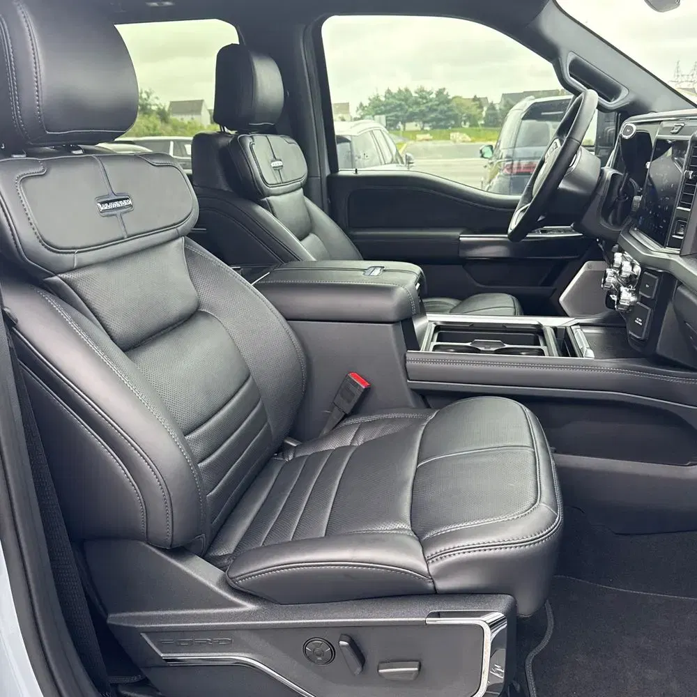2025 Ford F-450 Super Duty Platinum
