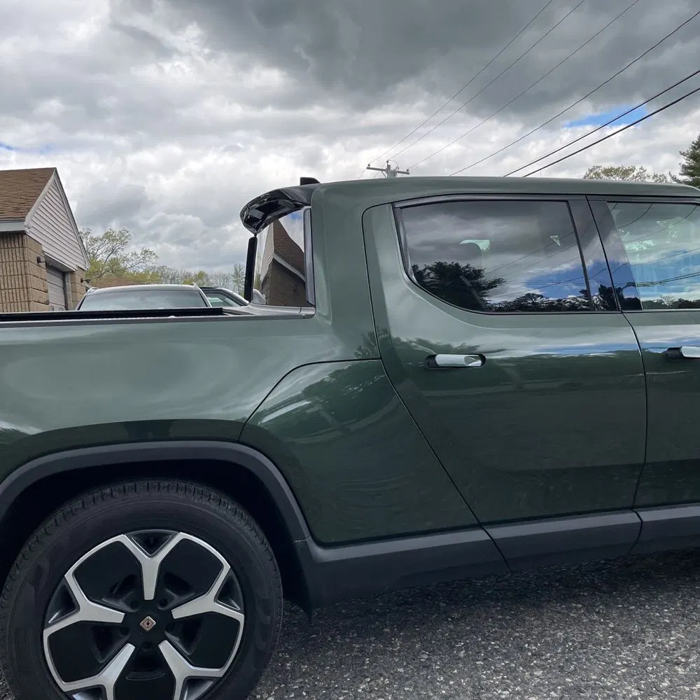 2023 Rivian R1T Adventure Dual-Motor