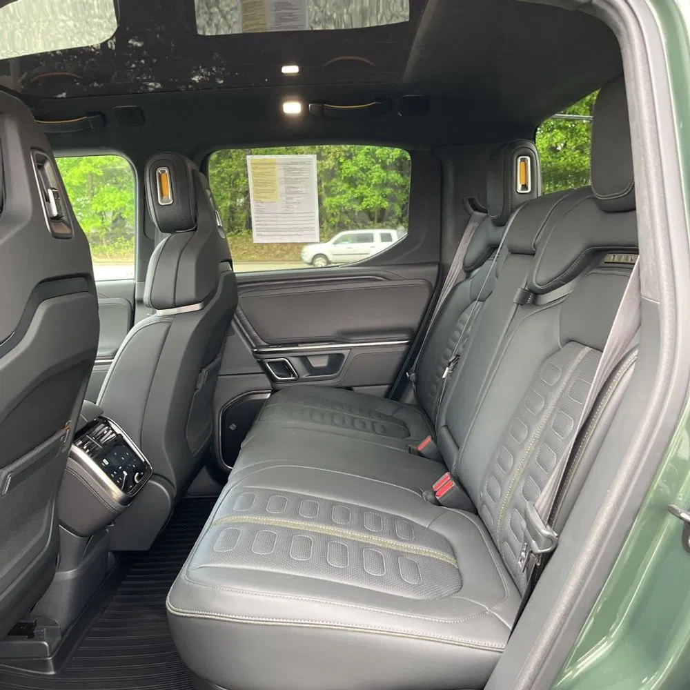 2023 Rivian R1T Adventure Dual-Motor