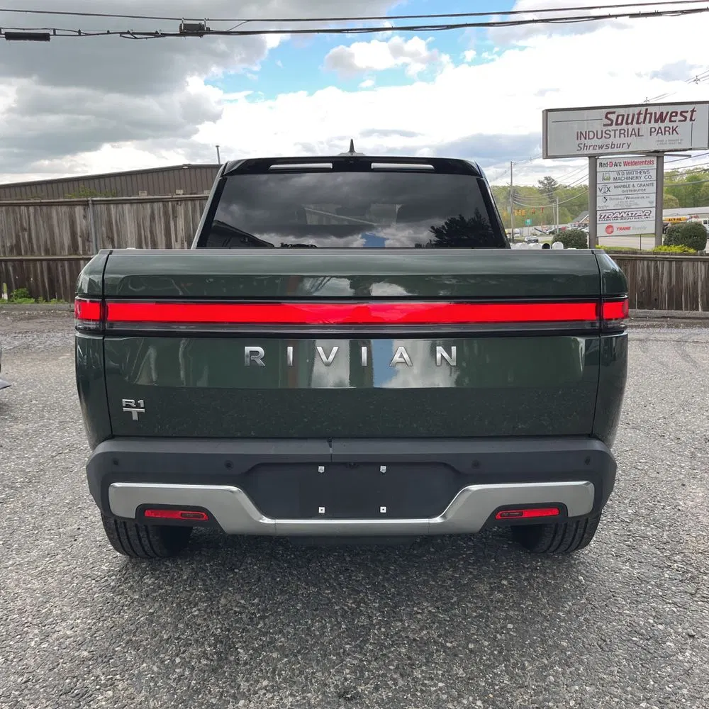 2023 Rivian R1T Adventure Dual-Motor