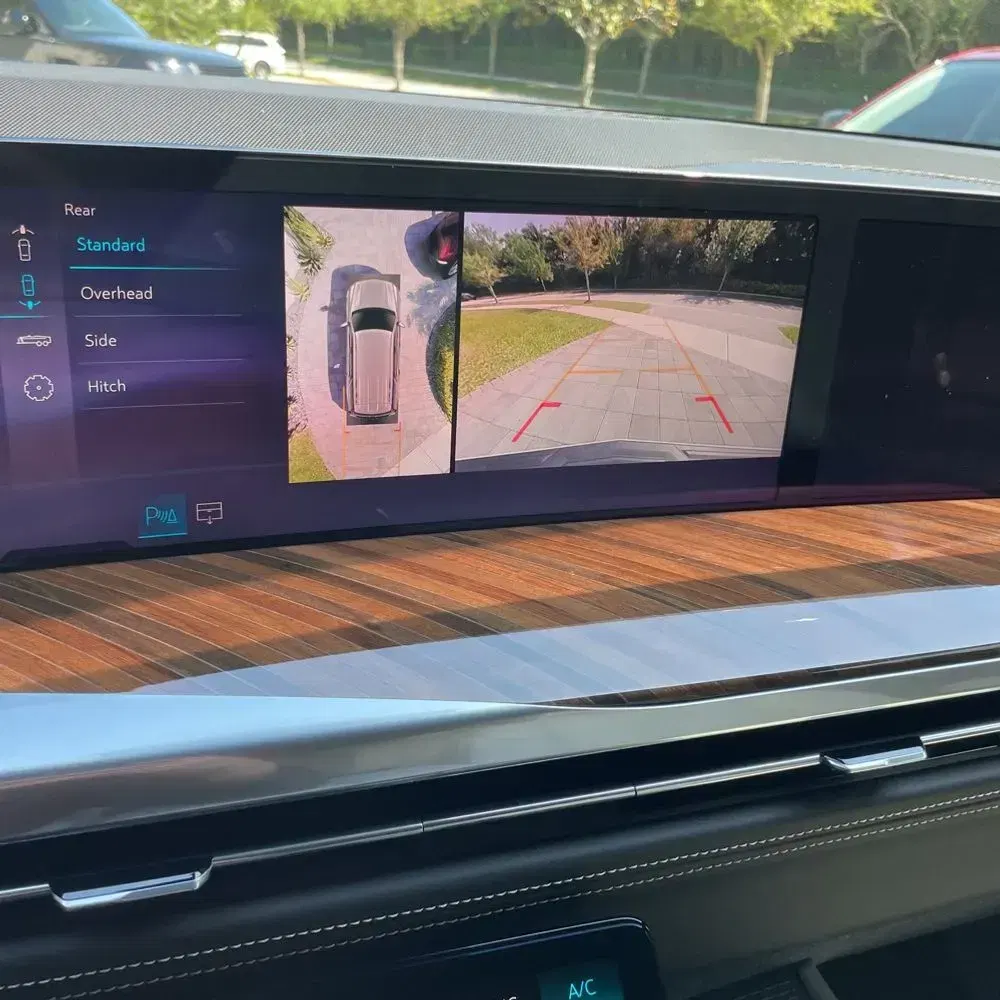 2025 Cadillac Escalade Sport Platinum