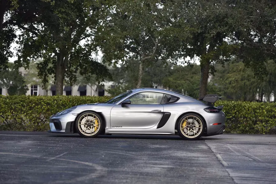 2023 Porsche Cayman GT4 RS