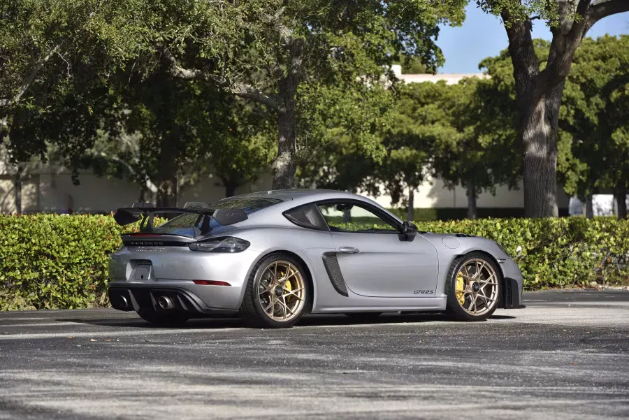2023 Porsche Cayman GT4 RS