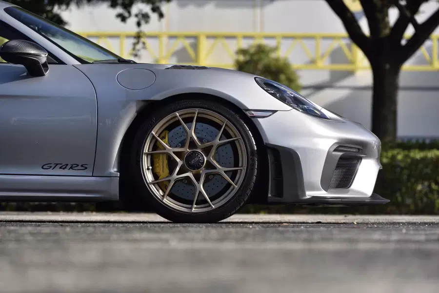 2023 Porsche Cayman GT4 RS