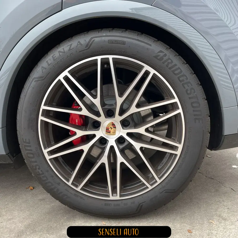 2024 Porsche Cayenne S