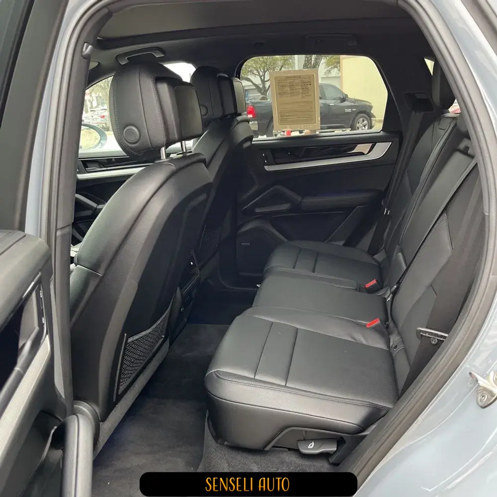 2024 Porsche Cayenne S