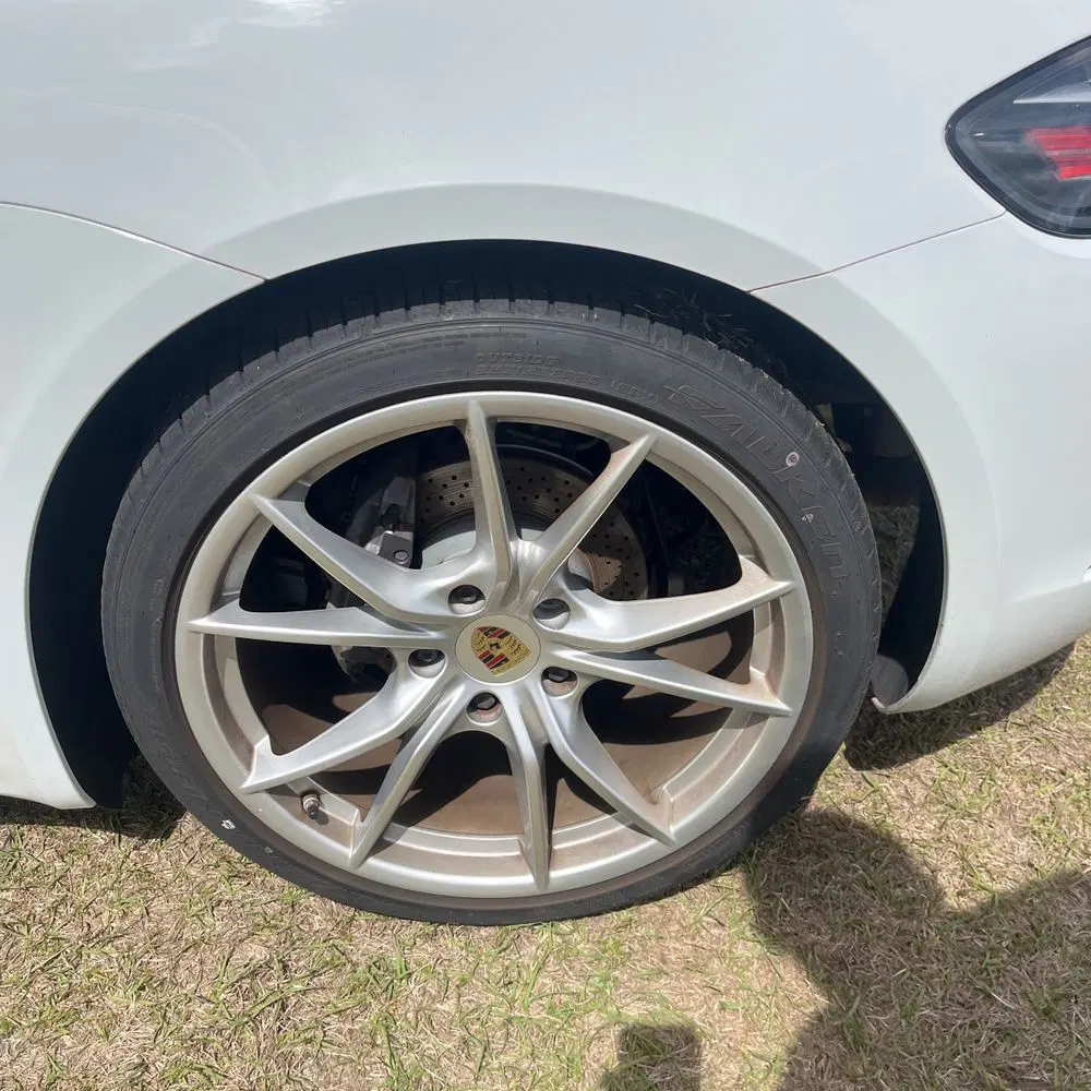 2019 Porsche 718 Cayman Base