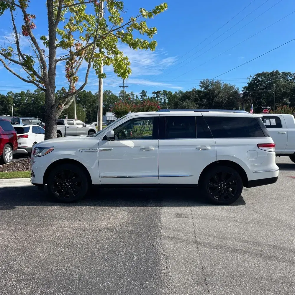 2022 Lincoln Navigator Reserve