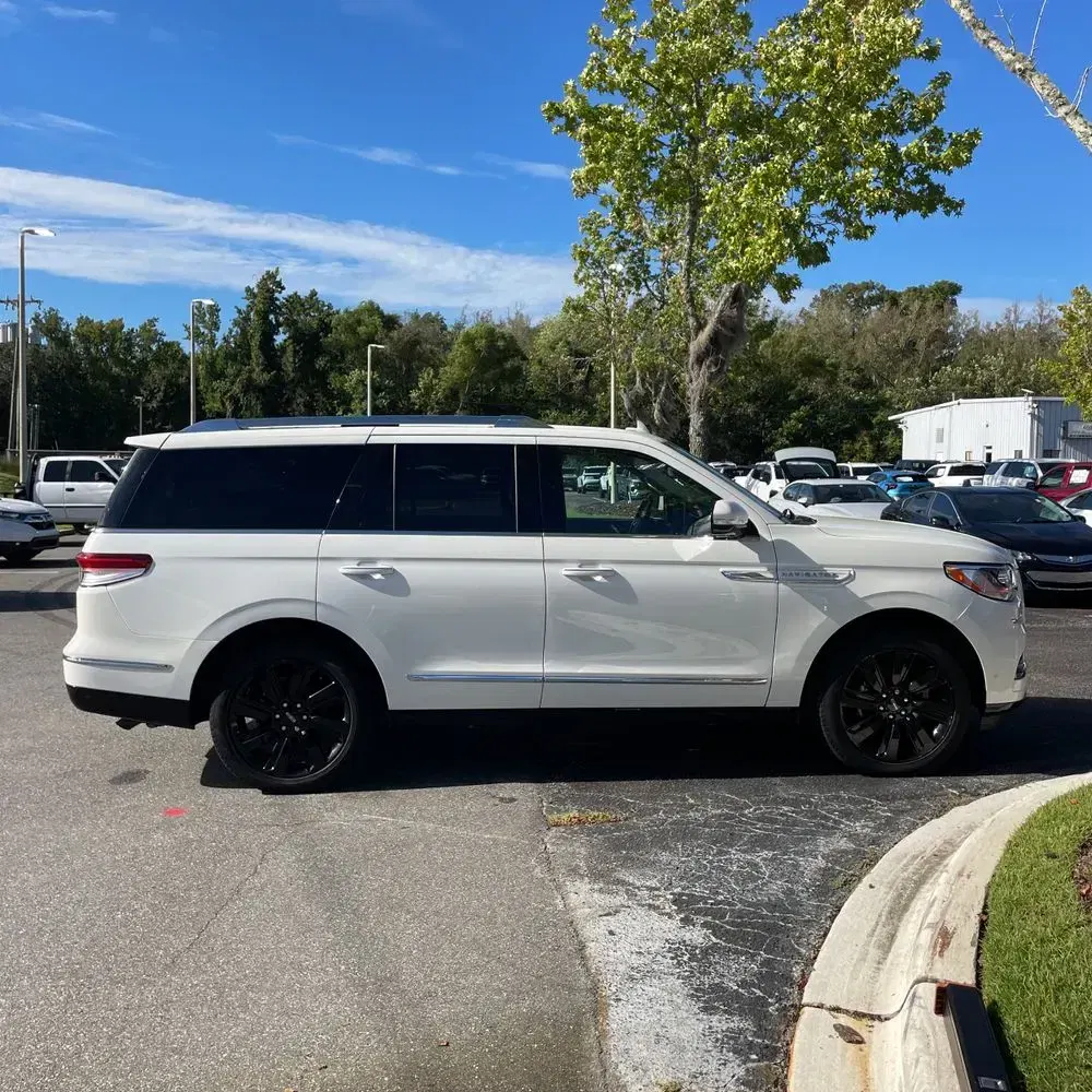 2022 Lincoln Navigator Reserve