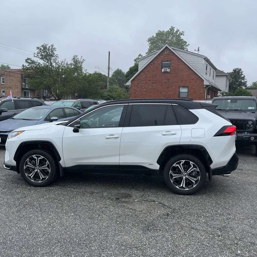 2025 Toyota RAV4 Plug-in Hybrid XSE