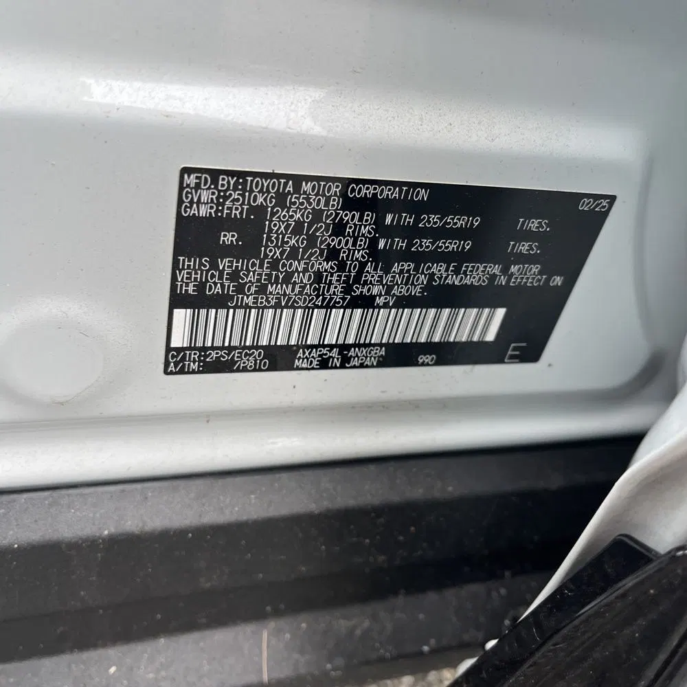 2025 Toyota RAV4 Plug-in Hybrid XSE