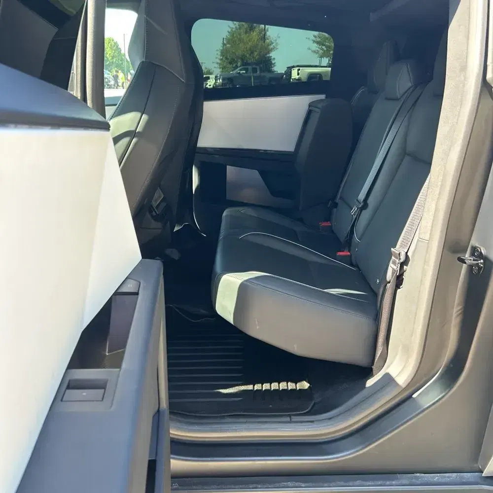 2024 Tesla Cybertruck Base