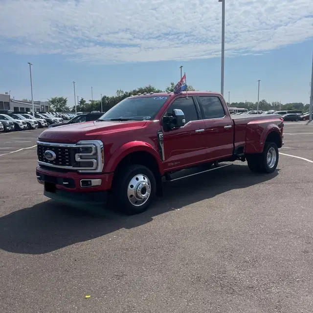 2024 Ford F-450 Super Duty Platinum