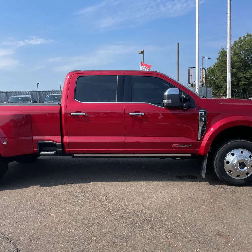 2024 Ford F-450 Super Duty Platinum
