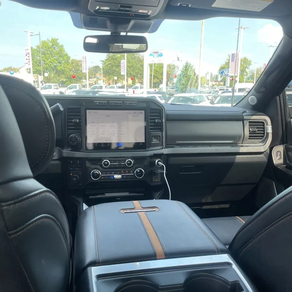 2024 Ford F-450 Super Duty Platinum