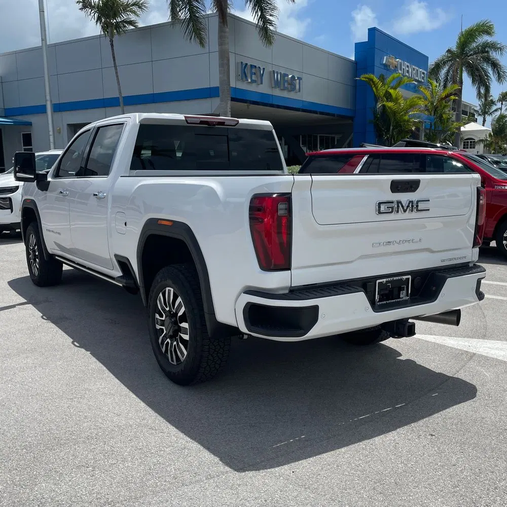 2025 GMC Sierra 3500HD Denali Ultimate