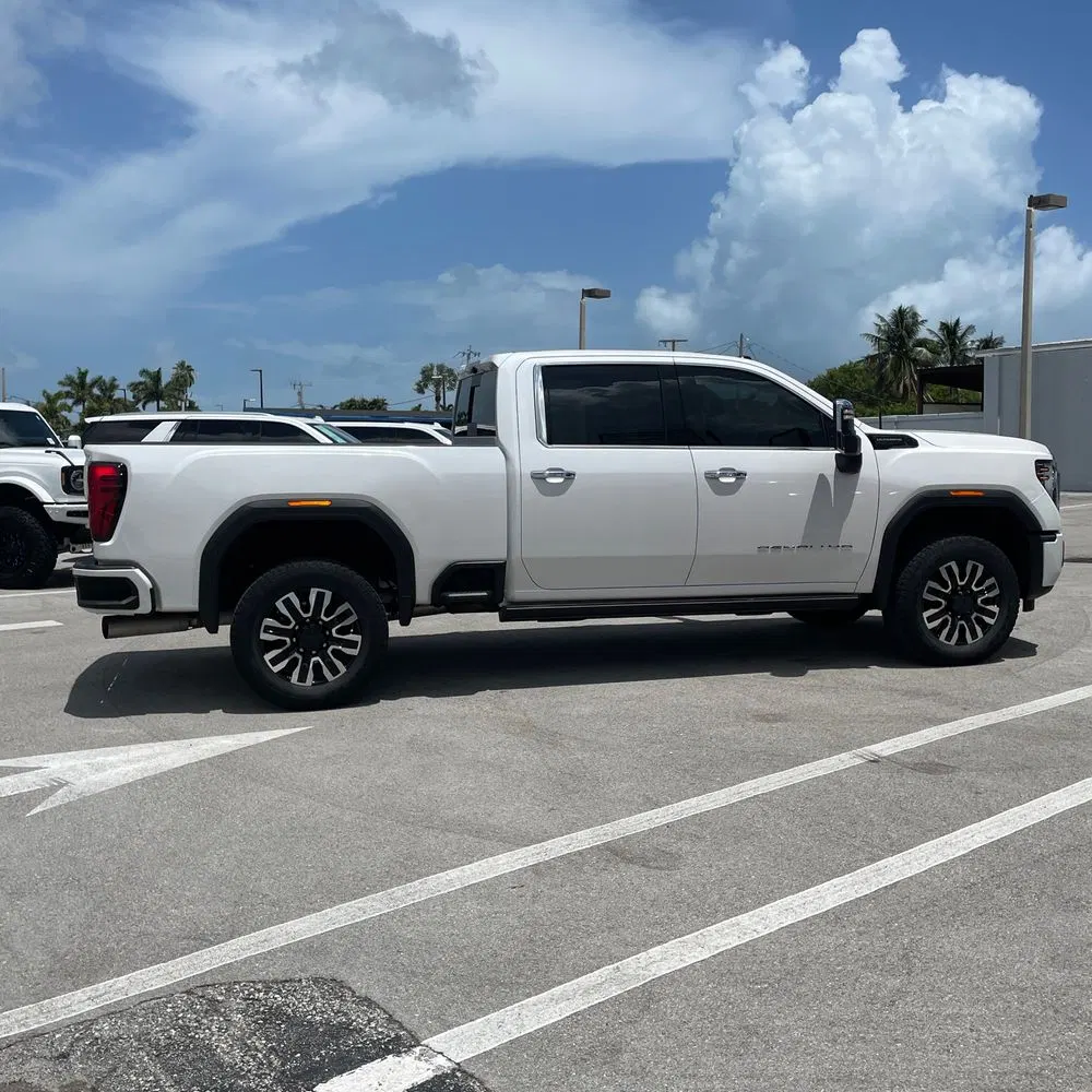 2025 GMC Sierra 3500HD Denali Ultimate