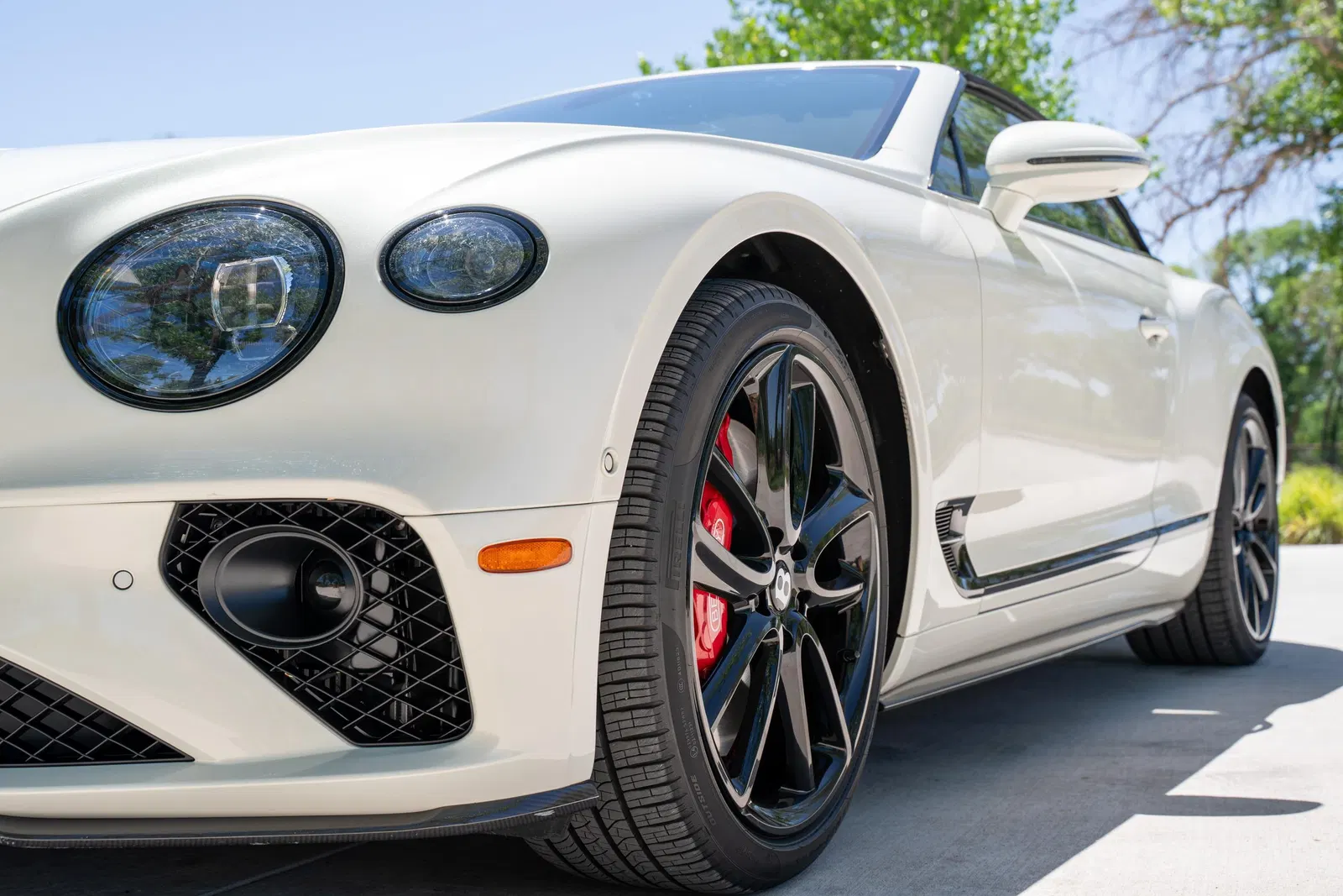 2022 Bentley Continental GTC V8 S - 6k Miles, 1 Owner, 542-hp Twin-Turbo V8, AWD, Unmodified