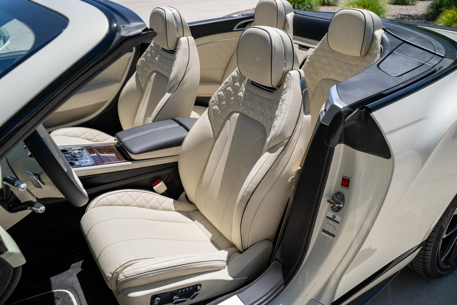 2022 Bentley Continental GTC V8 S - 6k Miles, 1 Owner, 542-hp Twin-Turbo V8, AWD, Unmodified