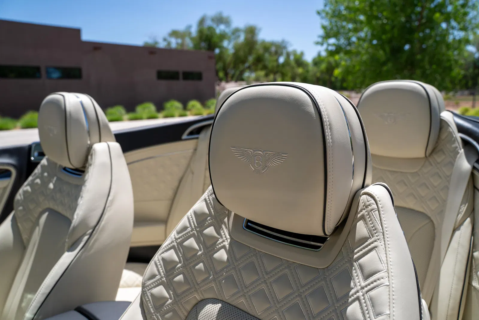 2022 Bentley Continental GTC V8 S - 6k Miles, 1 Owner, 542-hp Twin-Turbo V8, AWD, Unmodified